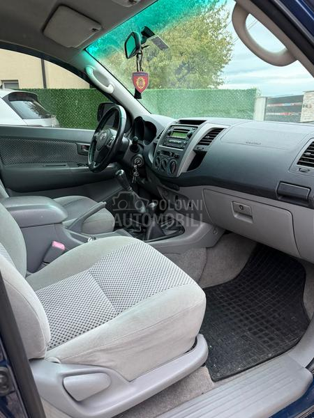 Toyota Hilux 