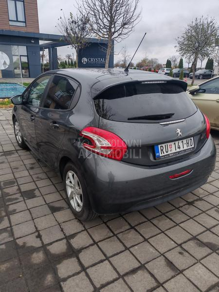 Peugeot 208 vti