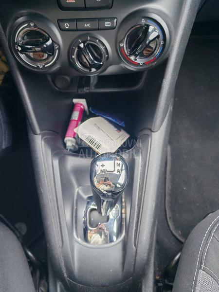 Peugeot 208 vti
