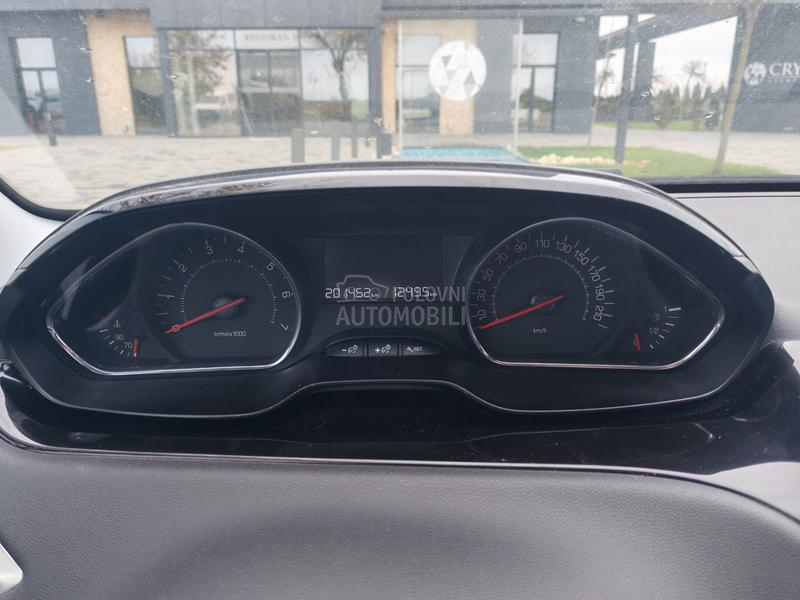 Peugeot 208 vti