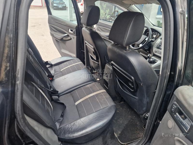 Ford Kuga 4-4  A K C I J A