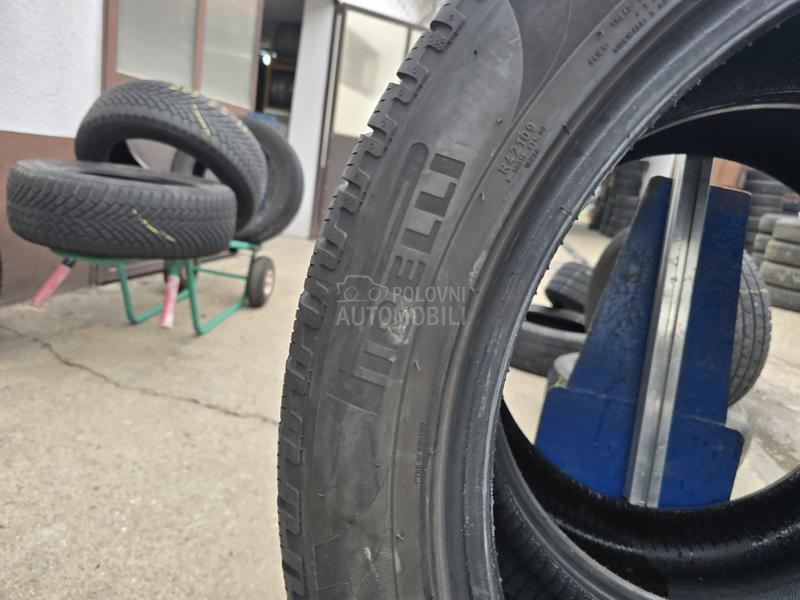 Pirelli 305/40 R20 Zimska