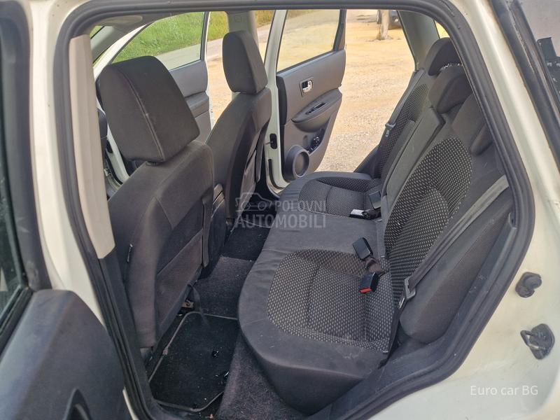 Nissan Qashqai 4-4  A U T O M A T