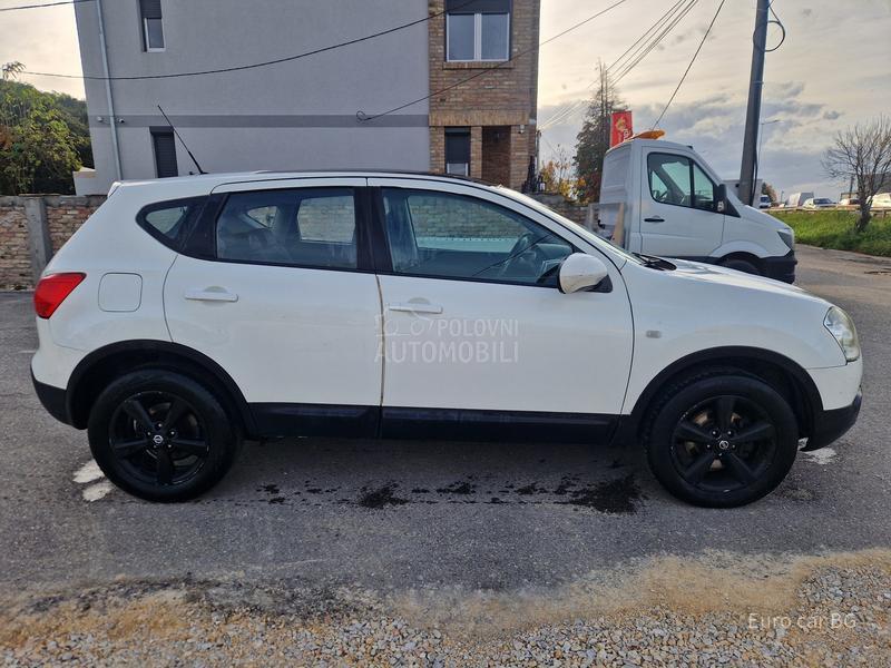 Nissan Qashqai 4-4  A U T O M A T