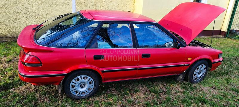 Toyota Corolla 1.6 Liftback 90