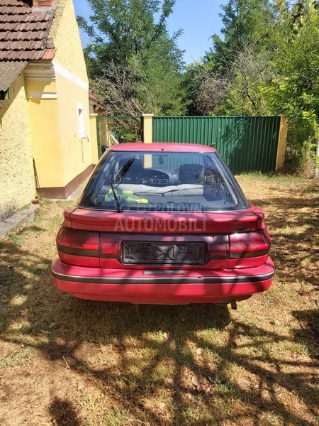 Toyota Corolla 1.6 Liftback 90