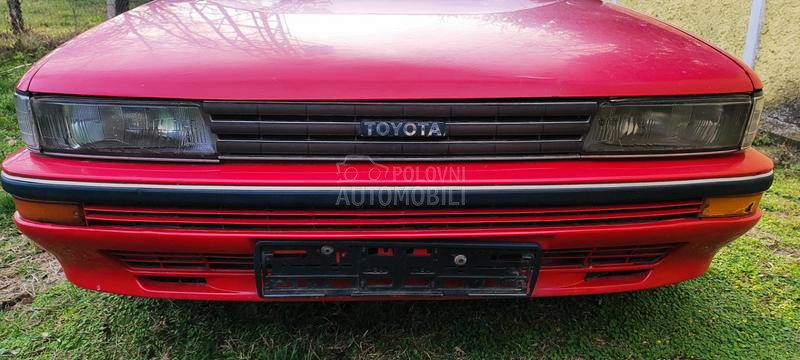 Toyota Corolla 1.6 Liftback 90
