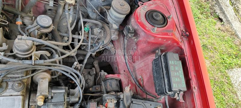 Toyota Corolla 1.6 Liftback 90