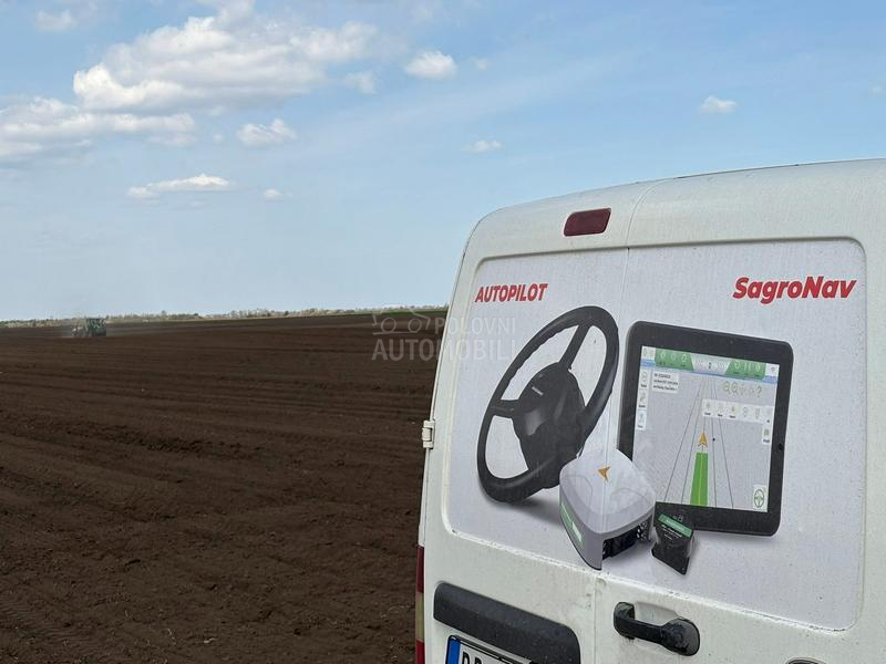 John Deere SagroNav autopilot