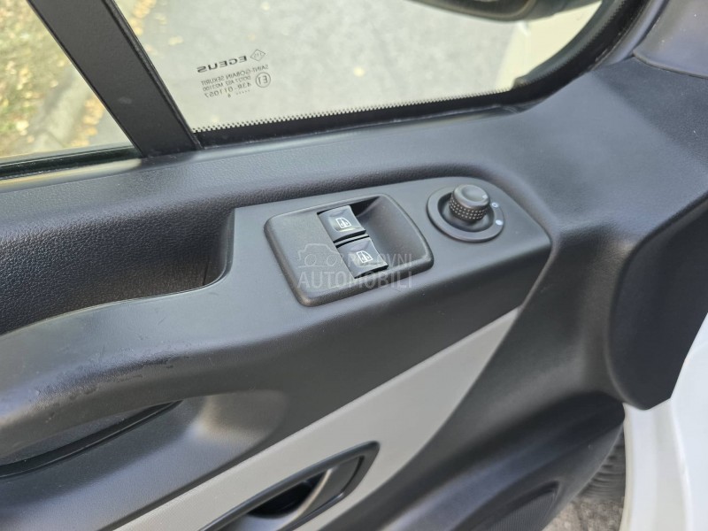 Renault Trafic 1.6CDTI.   N O V