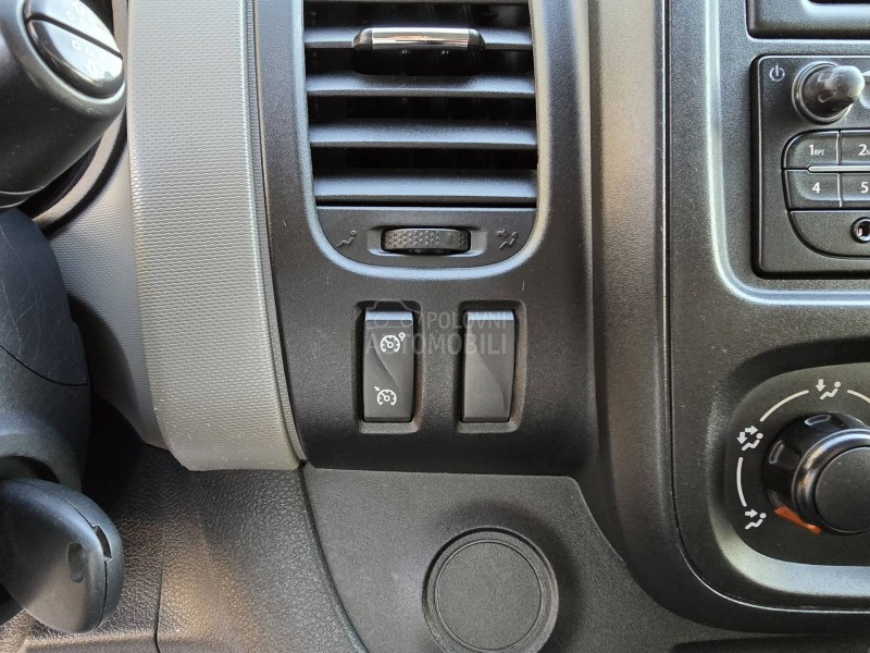 Renault Trafic 1.6CDTI.   N O V