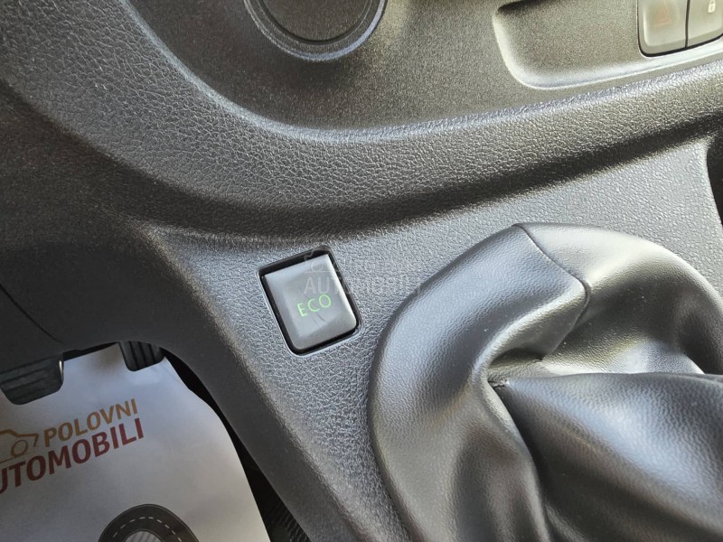 Renault Trafic 1.6CDTI.   N O V