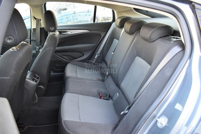 Opel Insignia 1.6 Grand Sport MT