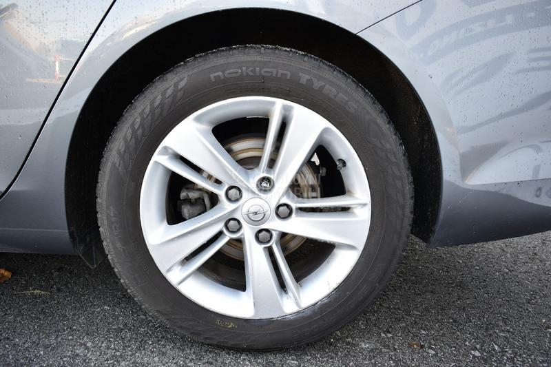 Opel Insignia 1.6 Grand Sport MT