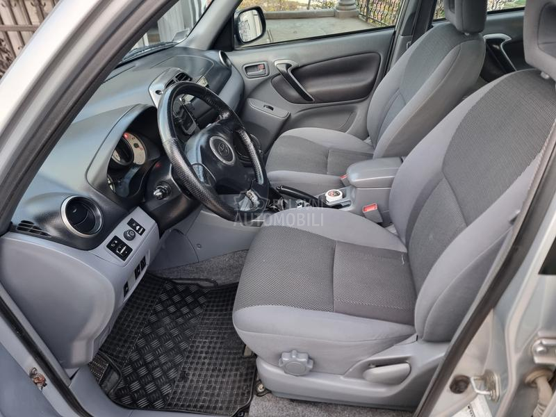 Toyota RAV 4 4x4 RESTAJLING NOV