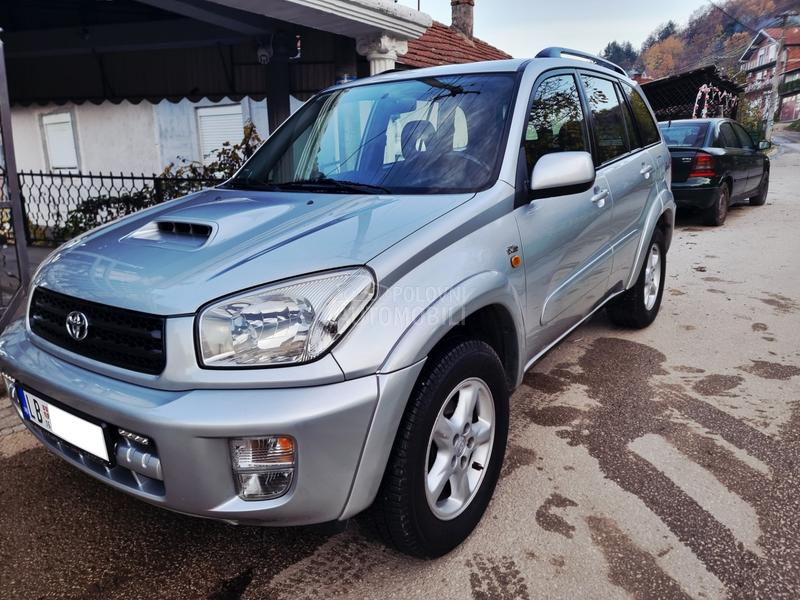 Toyota RAV 4 4x4 RESTAJLING NOV
