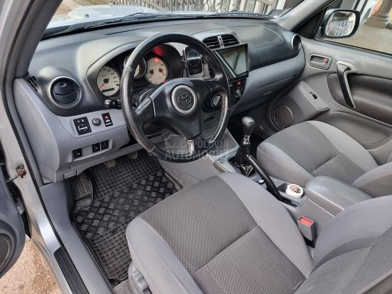 Toyota RAV 4 4x4 RESTAJLING NOV