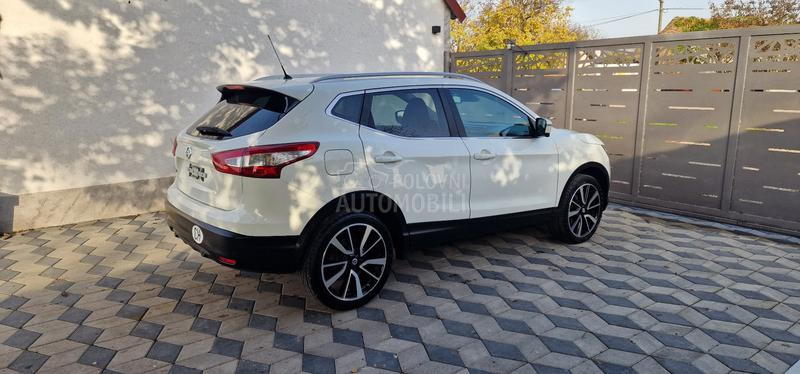 Nissan Qashqai TEKNA/AUTO