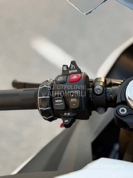 BMW S 1000 RR M paket