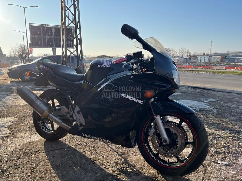 Honda CBR 600 F2