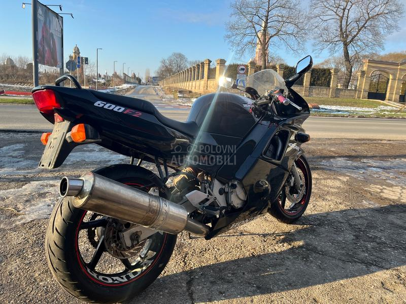 Honda CBR 600 F2