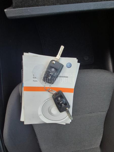 Volkswagen Golf 7 1.2 b