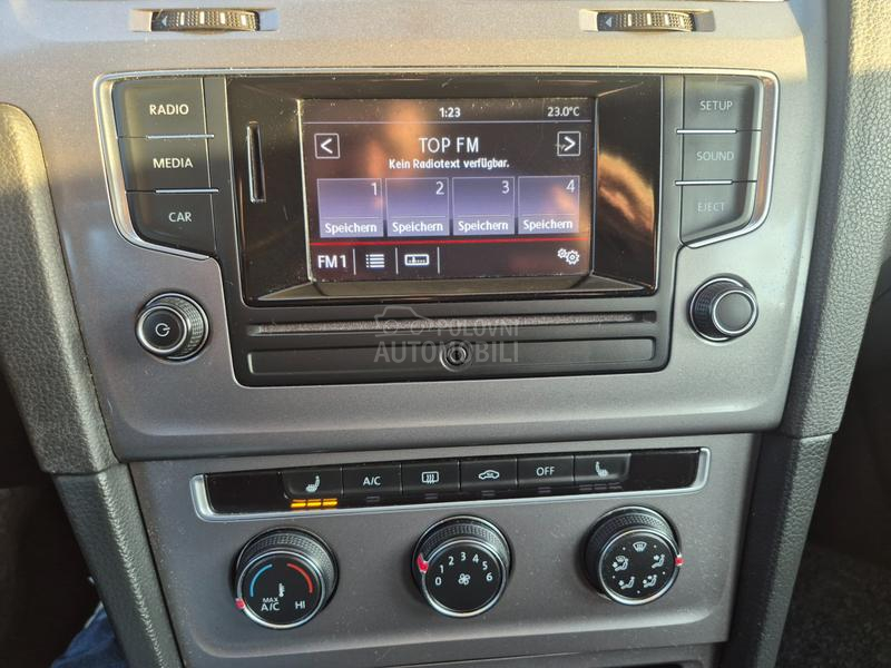 Volkswagen Golf 7 1.2 b