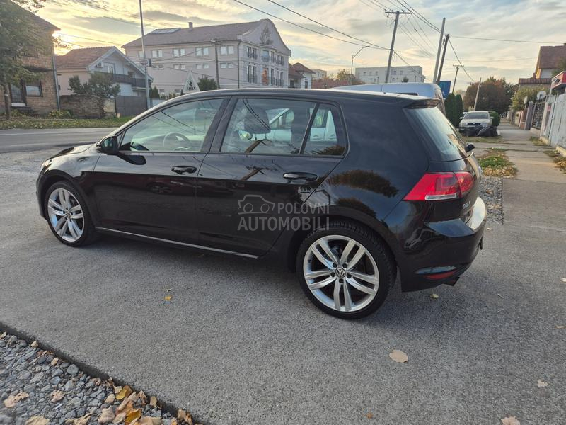 Volkswagen Golf 7 1.2 b
