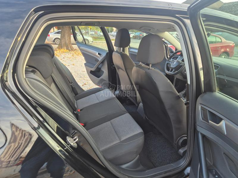 Volkswagen Golf 7 1.2 b