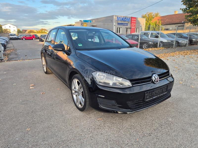 Volkswagen Golf 7 1.2 b