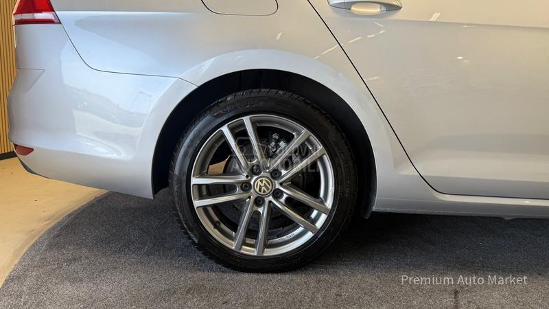 Volkswagen Golf 7 //1.6 TDI//MASAŽ/FUL