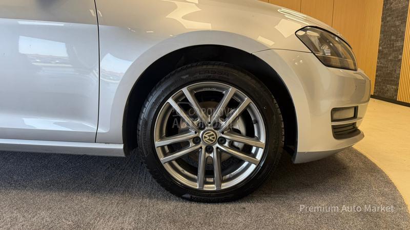 Volkswagen Golf 7 //1.6 TDI//MASAŽ/FUL