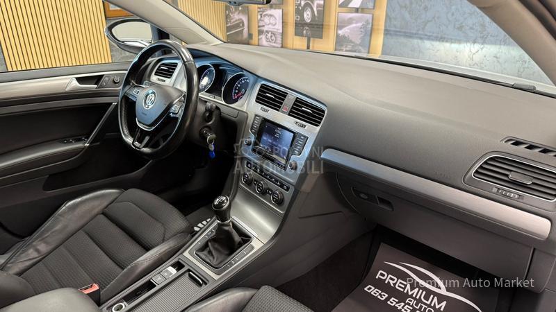 Volkswagen Golf 7 //1.6 TDI//MASAŽ/FUL