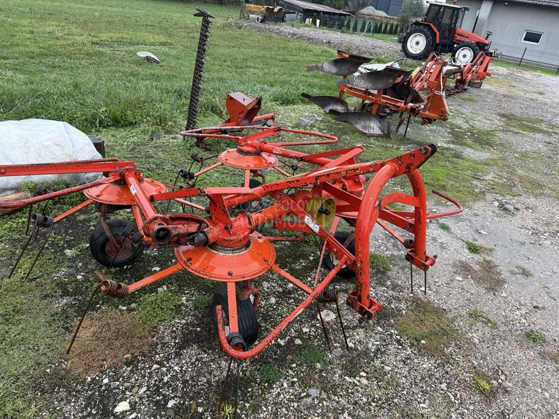 Kuhn GF452