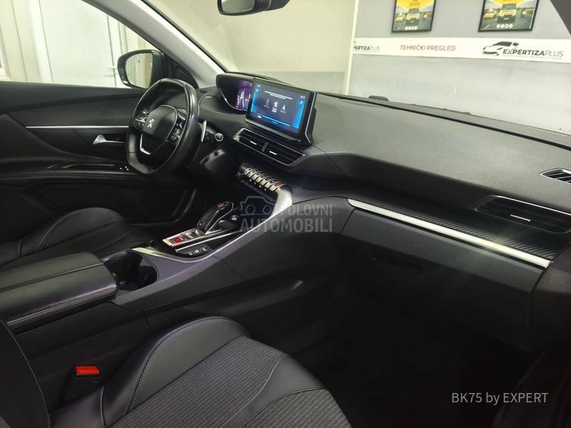 Peugeot 3008 AUTO ALURE 1.5