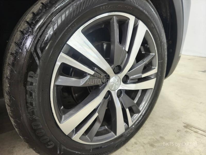 Peugeot 3008 AUTO ALURE 1.5