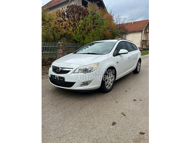 Opel Astra J 1.7