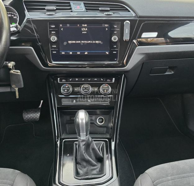 Volkswagen Touran 2.0TDI DSG 7SED.
