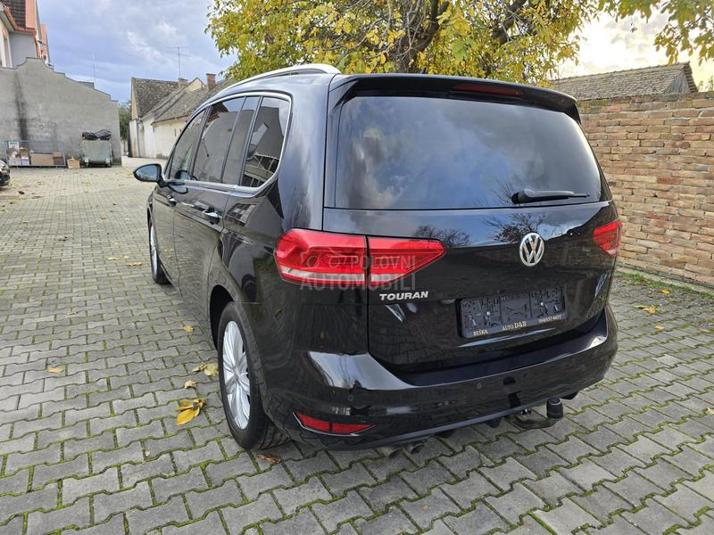 Volkswagen Touran 2.0TDI DSG 7SED.