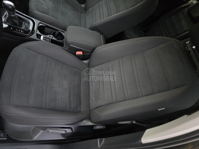 Volkswagen Touran 2.0TDI DSG 7SED.