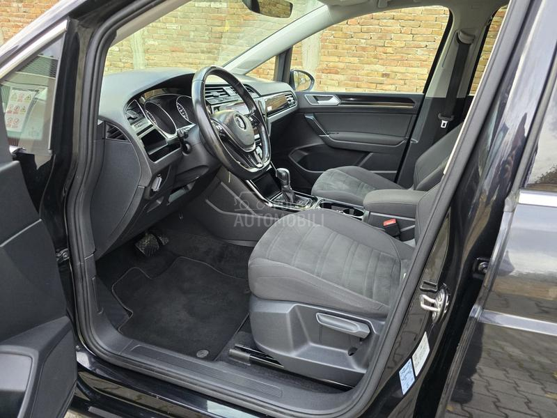 Volkswagen Touran 2.0TDI DSG 7SED.