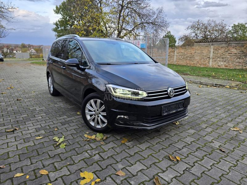 Volkswagen Touran 2.0TDI DSG 7SED.