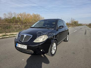 Lancia Ypsilon 