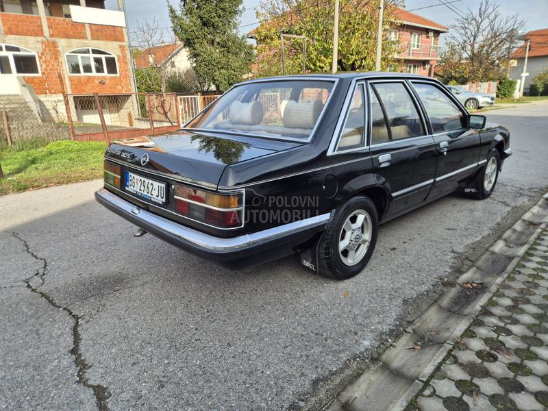 Opel Senator 3.0