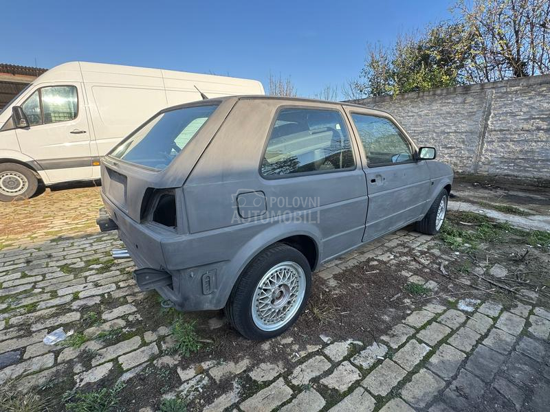 Volkswagen Golf 2 GTI Digifant