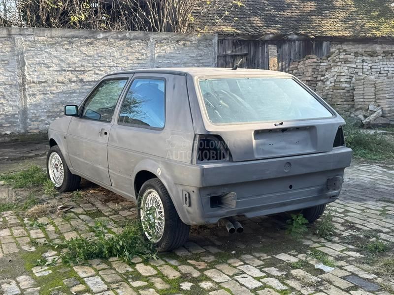 Volkswagen Golf 2 GTI Digifant