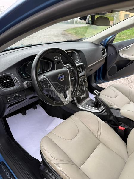 Volvo V40 2.0D4/XEN0N/F-ULL