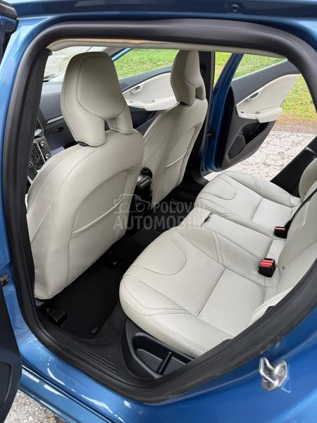 Volvo V40 2.0D4/XEN0N/F-ULL
