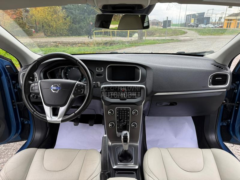 Volvo V40 2.0D4/XEN0N/F-ULL