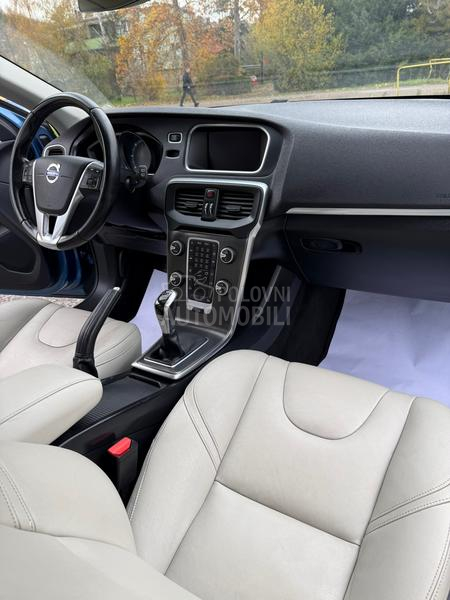 Volvo V40 2.0D4/XEN0N/F-ULL